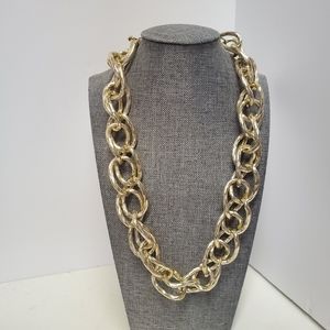Large chunky chain necklace